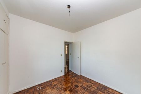 Quarto 2 de apartamento para alugar com 2 quartos, 68m² em Coração Eucarístico, Belo Horizonte