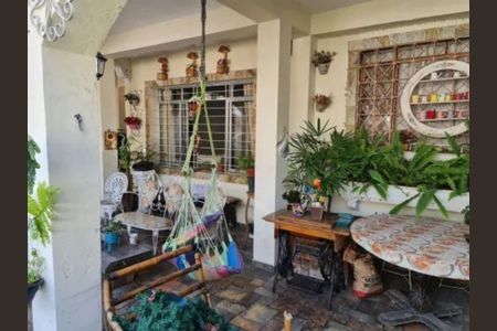 Casa à venda com 350m², 5 quartos e 5 vagas Casa à venda com 350m², 5 quartos e 5 vagasFoto 16
