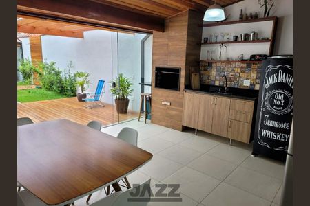Casa para alugar com 3 quartos, 120m² em Vila Oliveira, Mogi das Cruzes
