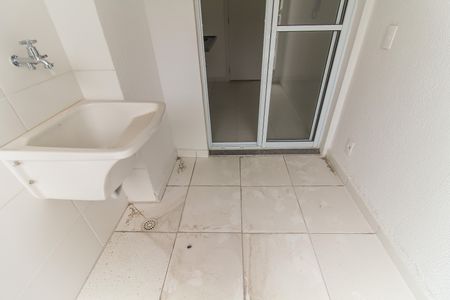 Apartamento para alugar com 34m², 2 quartos e sem vagaVaranda e Área de Serviço