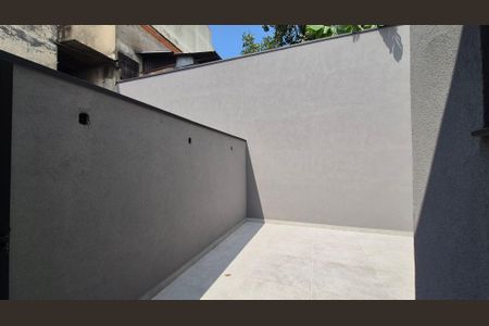 Casa à venda com 150m², 3 quartos e 2 vagas Casa à venda com 150m², 3 quartos e 2 vagasVista