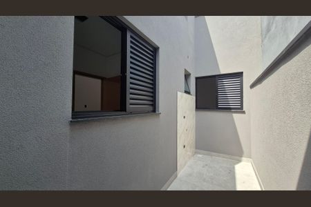 Casa à venda com 150m², 3 quartos e 2 vagasArea de serviço