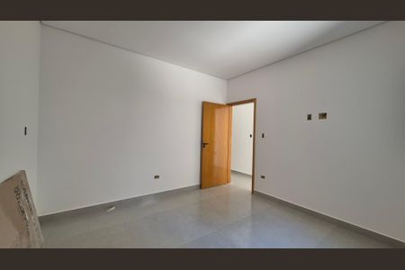 Casa à venda com 150m², 3 quartos e 2 vagas Casa à venda com 150m², 3 quartos e 2 vagasSuíte