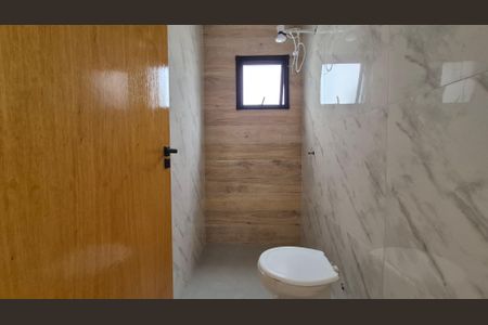 Casa à venda com 150m², 3 quartos e 2 vagas Casa à venda com 150m², 3 quartos e 2 vagasBanheiro