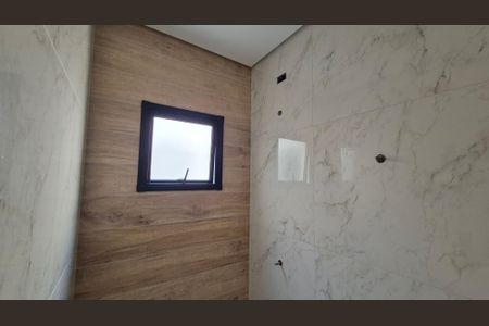 Casa à venda com 150m², 3 quartos e 2 vagas Casa à venda com 150m², 3 quartos e 2 vagasBanheiro da suíte