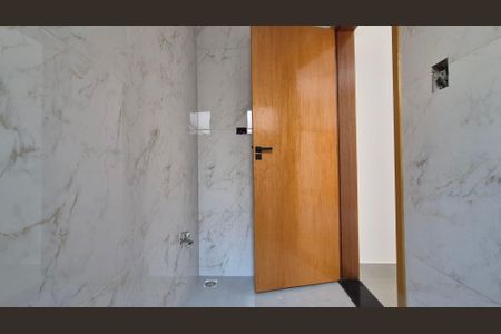 Casa à venda com 150m², 3 quartos e 2 vagas Casa à venda com 150m², 3 quartos e 2 vagasBanheiro da suíte