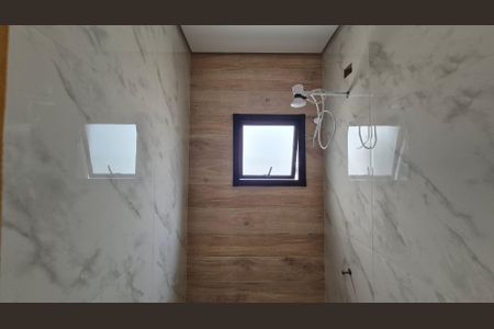 Casa à venda com 150m², 3 quartos e 2 vagasBanheiro