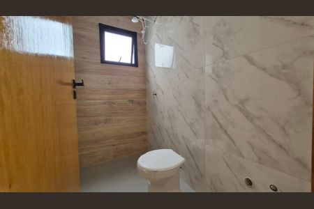 Casa à venda com 150m², 3 quartos e 2 vagas Casa à venda com 150m², 3 quartos e 2 vagasBanheiro