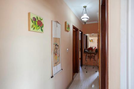 Corredor de apartamento à venda com 3 quartos, 175m² em Santa Amelia, Belo Horizonte