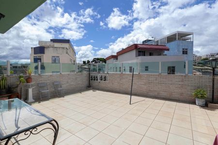 Apartamento à venda com 175m², 3 quartos e 2 vagasCobertura