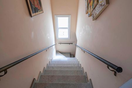 Apartamento à venda com 175m², 3 quartos e 2 vagasEscada