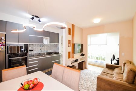 Sala de apartamento à venda com 2 quartos, 43m² em Vila Itapegica, Guarulhos