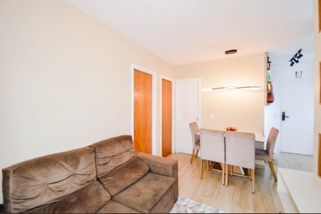 Sala de apartamento à venda com 2 quartos, 43m² em Vila Itapegica, Guarulhos