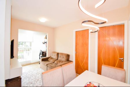 Sala de apartamento à venda com 2 quartos, 43m² em Vila Itapegica, Guarulhos