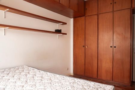 Apartamento à venda com 75m², 3 quartos e 1 vagaQuarto 2