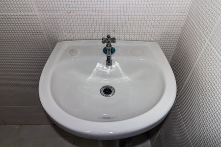 Casa para alugar com 80m², 2 quartos e sem vagaBanheiro