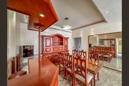 Apartamento para alugar com 96m², 3 quartos e 2 vagas