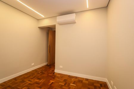 Quarto 1 de apartamento à venda com 4 quartos, 144m² em Cerqueira César, São Paulo