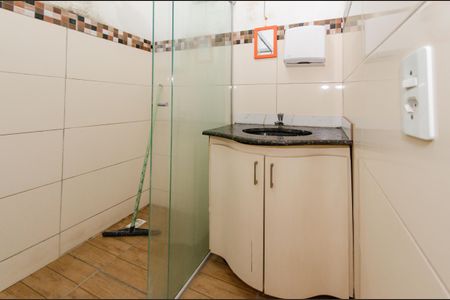 Casa para alugar com 80m², 3 quartos e 1 vagaBanheiro