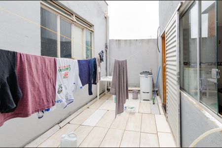 Casa para alugar com 80m², 3 quartos e 1 vagaÁrea externa