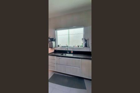 Casa à venda com 159m², 3 quartos e 3 vagas