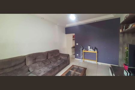 Casa à venda com 159m², 3 quartos e 3 vagas