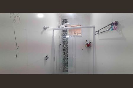 Casa à venda com 159m², 3 quartos e 3 vagas Casa à venda com 159m², 3 quartos e 3 vagasBanheiro da Suíte 1