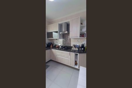 Casa à venda com 159m², 3 quartos e 3 vagas Casa à venda com 159m², 3 quartos e 3 vagasCozinha