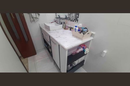 Casa à venda com 159m², 3 quartos e 3 vagas