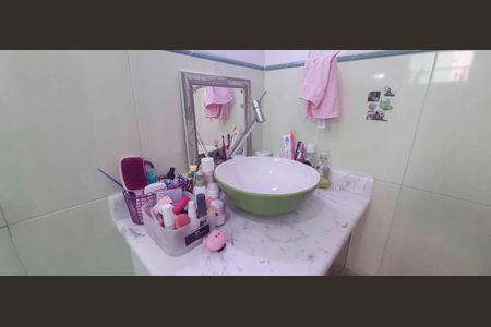 Casa à venda com 159m², 3 quartos e 3 vagas