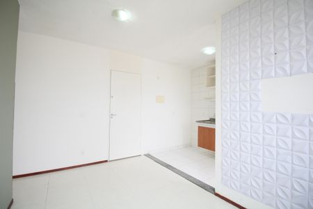 Sala de apartamento para alugar com 2 quartos, 42m² em Vila Pirajussara, São Paulo