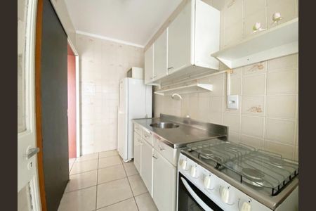 Cozinha  de apartamento para alugar com 1 quarto, 47m² em Rio Branco, Porto Alegre