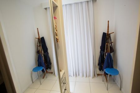 Casa de condomínio à venda com 167m², 4 quartos e 2 vagasCloset do Quarto Suíte 1