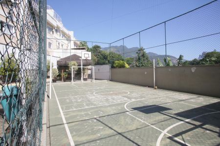 Casa de condomínio à venda com 167m², 4 quartos e 2 vagasQuadra