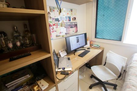 Casa de condomínio à venda com 167m², 4 quartos e 2 vagasQuarto Suíte 3