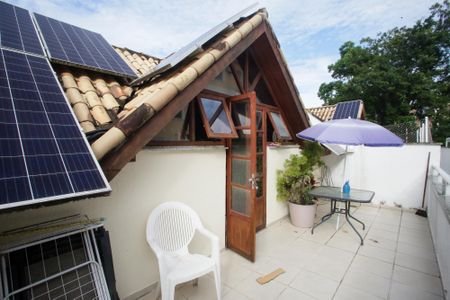 Casa de condomínio à venda com 167m², 4 quartos e 2 vagasVaranda do Terraço