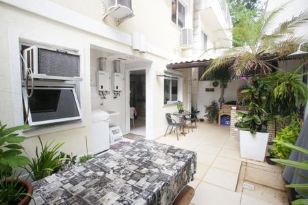 Casa de condomínio à venda com 167m², 4 quartos e 2 vagasGarden