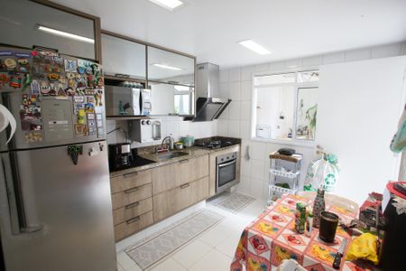 Casa de condomínio à venda com 167m², 4 quartos e 2 vagasCozinha