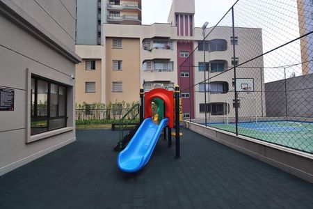 Apartamento à venda com 82m², 2 quartos e 2 vagasÁrea comum - Playground