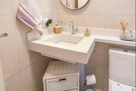 Apartamento à venda com 82m², 2 quartos e 2 vagas Apartamento à venda com 82m², 2 quartos e 2 vagasBanheiro Social