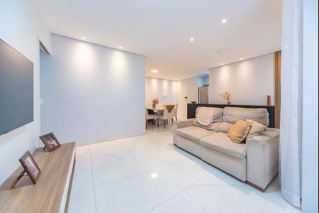 Apartamento à venda com 82m², 2 quartos e 2 vagas Apartamento à venda com 82m², 2 quartos e 2 vagasSala