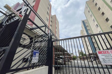 Apartamento à venda com 70m², 3 quartos e 1 vagaFachada + plaquinha