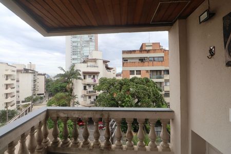 Varanda de apartamento para alugar com 3 quartos, 120m² em Parque Enseada, Guarujá