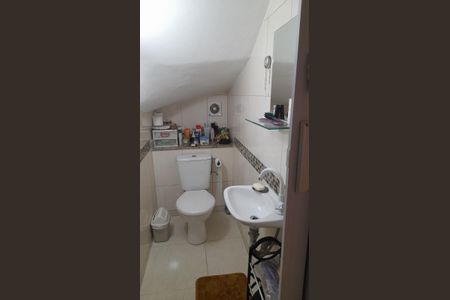 Casa à venda com 201m², 3 quartos e 2 vagasBanheiro