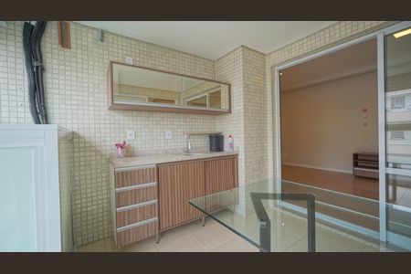 Apartamento para alugar com 72m², 2 quartos e 2 vagasVaranda