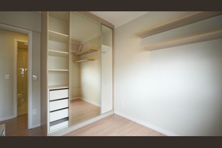 Apartamento para alugar com 72m², 2 quartos e 2 vagasQuarto