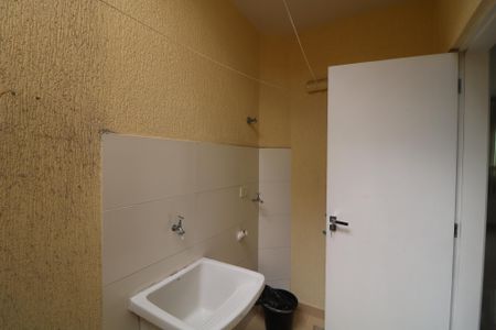 Casa de condomínio à venda com 75m², 2 quartos e 2 vagasÁrea de Serviço