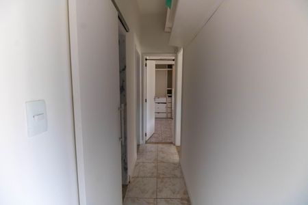 Apartamento à venda com 85m², 3 quartos e sem vaga Apartamento à venda com 85m², 3 quartos e sem vagaCorredor