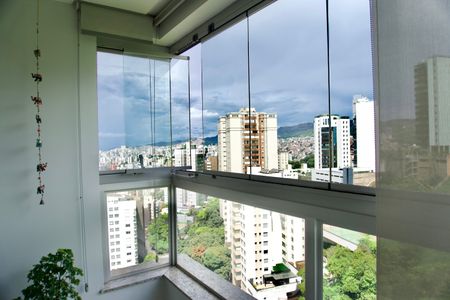 Apartamento à venda com 136m², 4 quartos e 3 vagasSala - Janela