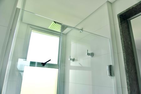 Apartamento à venda com 136m², 4 quartos e 3 vagasSuíte 1 - Banheiro